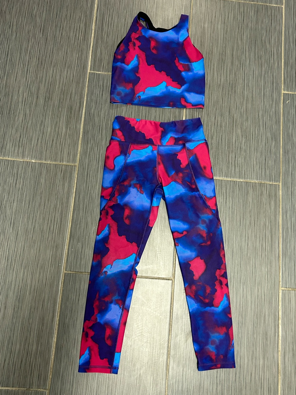 Kids Old Navy Blue and Pink Patterned Girls Active Leggings